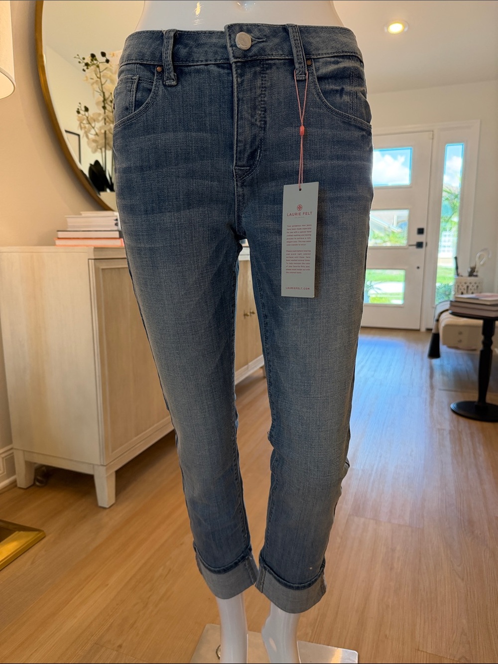 Women's Mid Wash Cropped Skinny Jeans - Blue